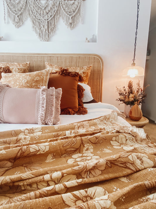 Home Style Edit : Beautiful bohemian bedroom inspo with Lisa