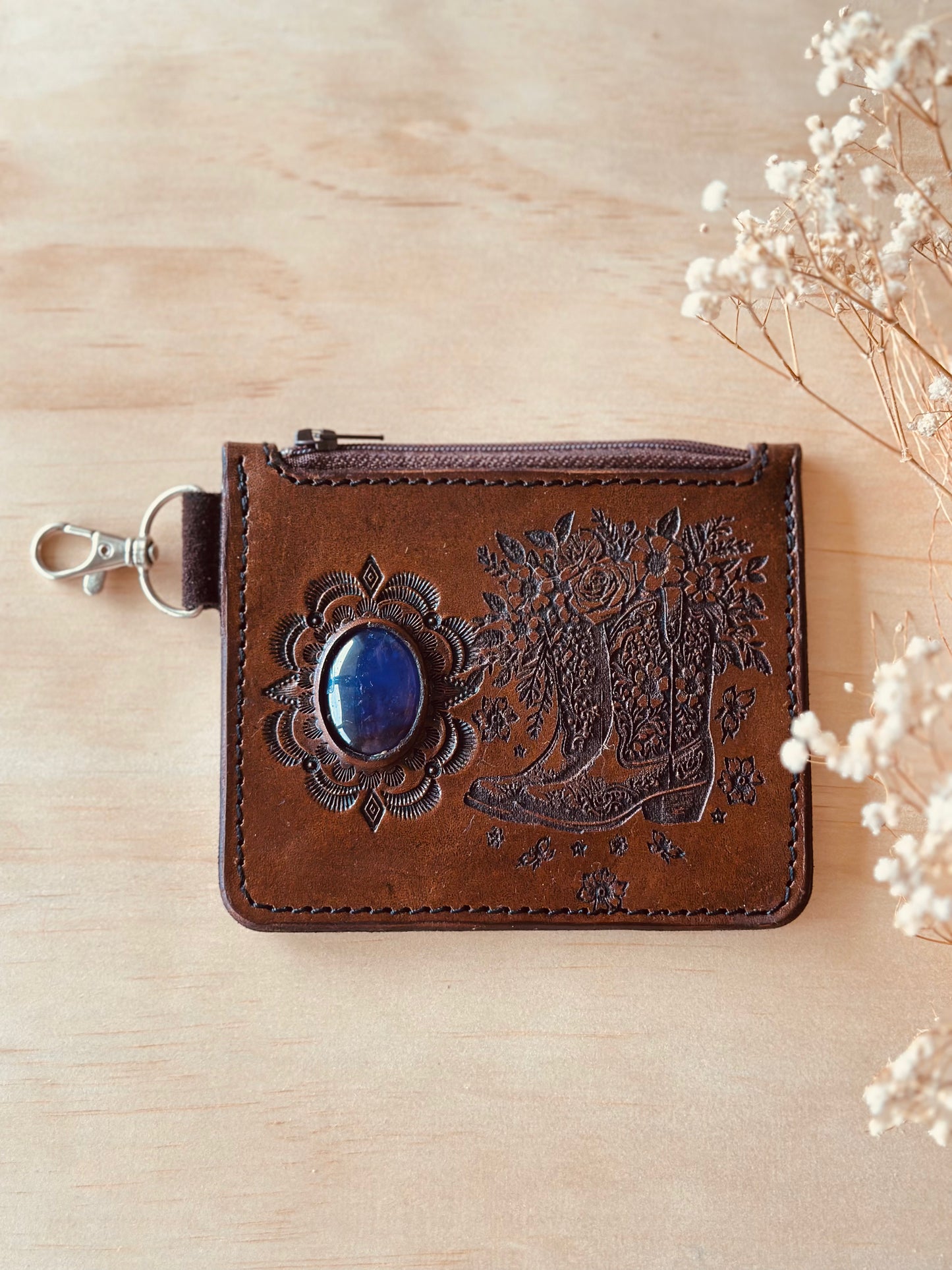 LIMITED EDITION : Crystal Coin & Card Wallet - Amethyst in Brown Leather