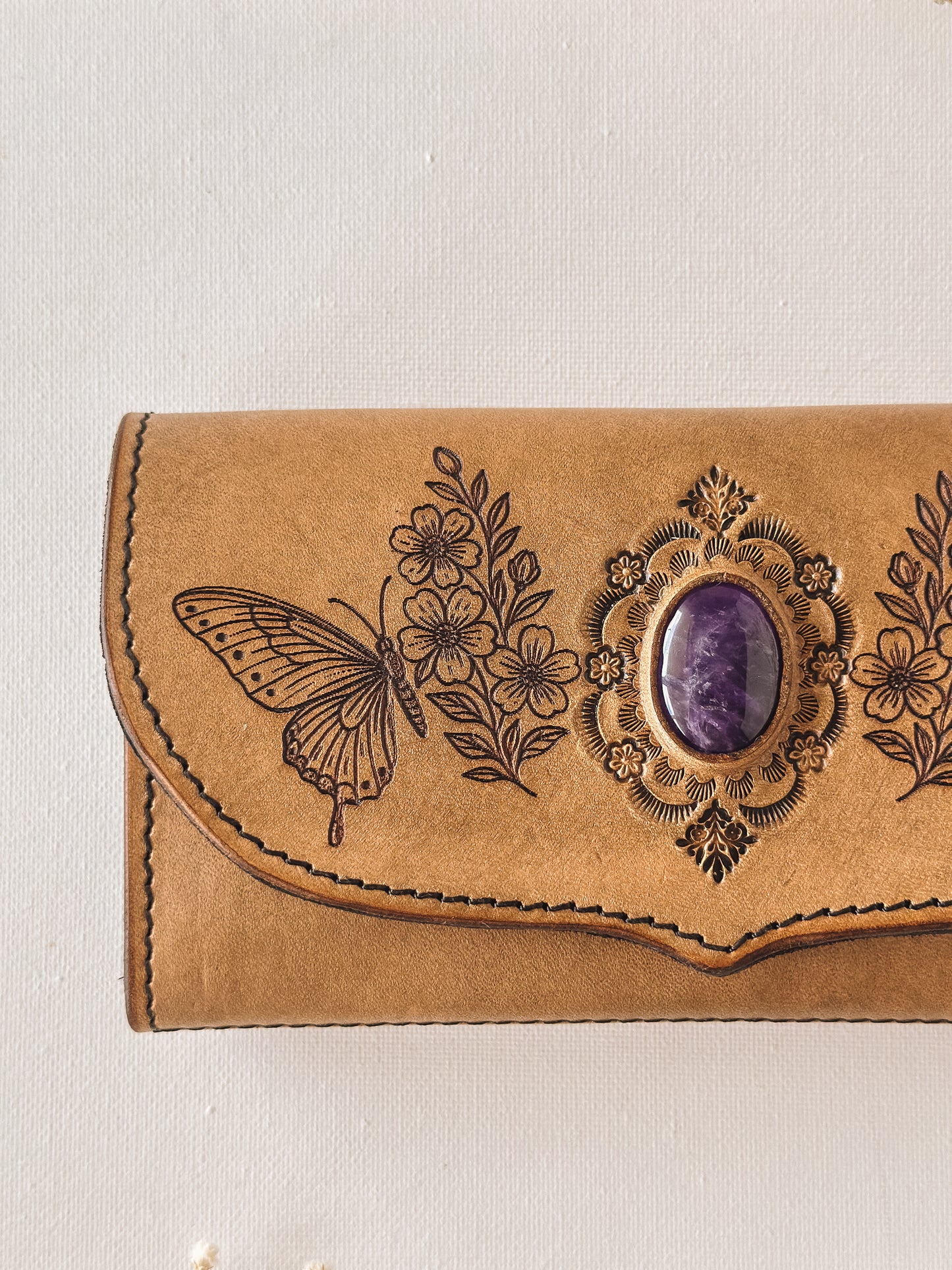 Amethyst Butterfly Leather Wallet – Light Tan