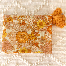 Load image into Gallery viewer, Mystic Meadow Throw rug - in White
